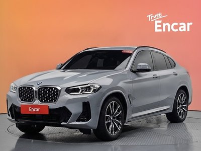 صورة 1 لـ 2025 BMW X4