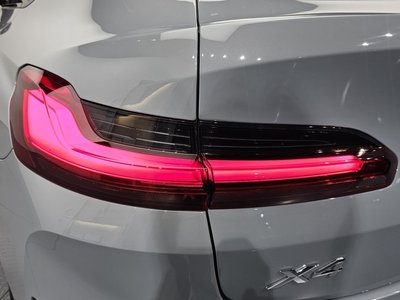 صورة 10 لـ 2025 BMW X4