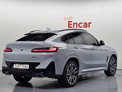 صورة 3 لـ 2025 BMW X4