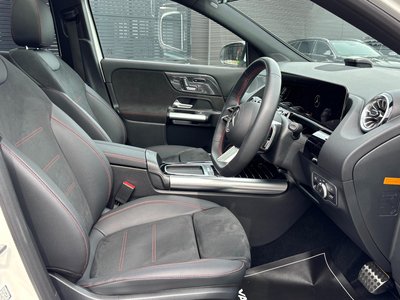 MERCEDES-BENZ GLA - 8
