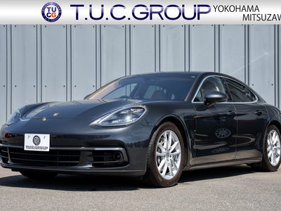 PORSCHE PANAMERA - 1