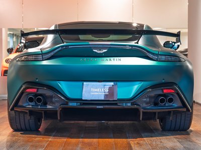 ASTON MARTIN VANTAGE - 9