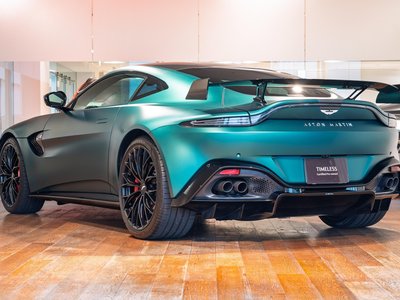 ASTON MARTIN VANTAGE - 4