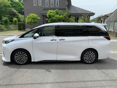 صورة 4 لـ 2024 Lexus LM