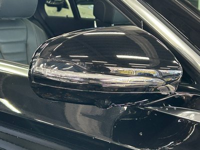 MERCEDES-BENZ E-CLASS - 8