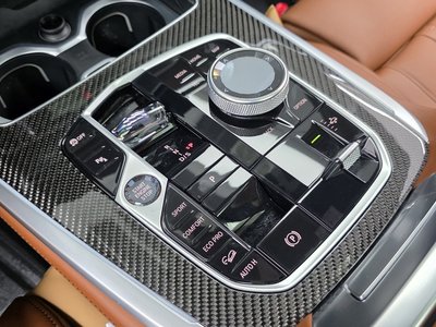 2025 BMW X7 — миниатюра 12