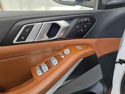2025 BMW X7 — миниатюра 28