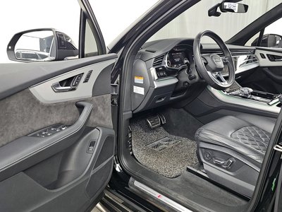 AUDI Q7 - 10