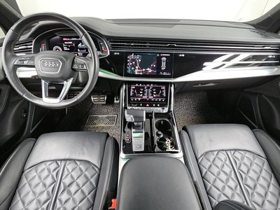 AUDI Q7 - 5