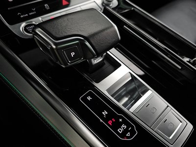 AUDI Q7 - 9