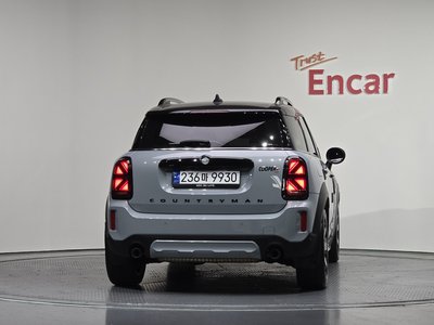 MINI COUNTRYMAN - 3