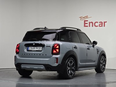 MINI COUNTRYMAN - 4