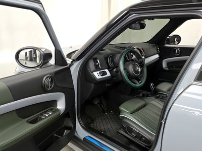 MINI COUNTRYMAN - 10