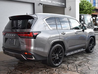 LEXUS LX - 7