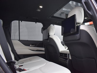 صورة مصغرة 36 لـ 2025 Lexus LX