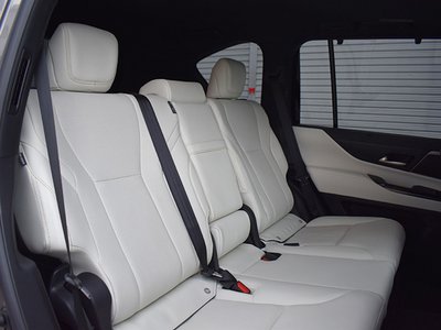 صورة مصغرة 35 لـ 2025 Lexus LX
