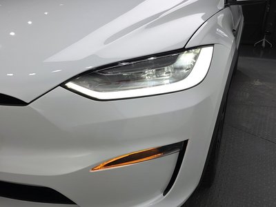 2023 Tesla MODEL X — фото 9