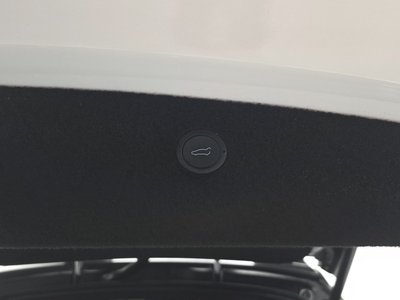 2023 Tesla MODEL X 缩略图 35