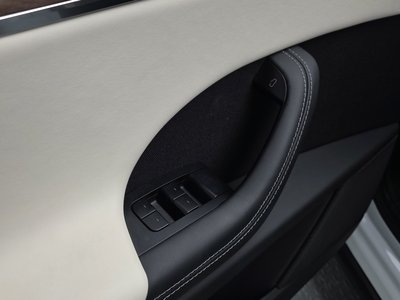 2023 Tesla MODEL X 缩略图 33