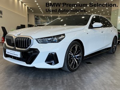 BMW 5 SERIES - 1