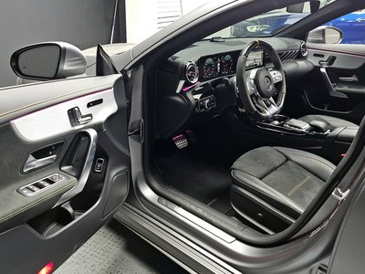 MERCEDES-BENZ CLA - 10