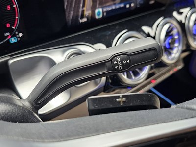 2024 Mercedes-BENZ GLB — миниатюра 12