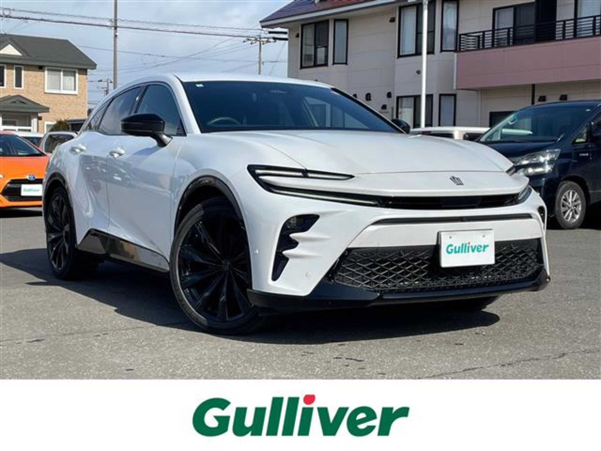 TOYOTA CROWN SPORT - View 1