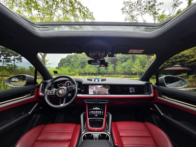 صورة 9 لـ 2024 Porsche CAYENNE