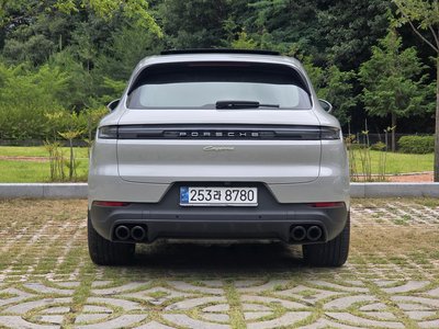 صورة 3 لـ 2024 Porsche CAYENNE
