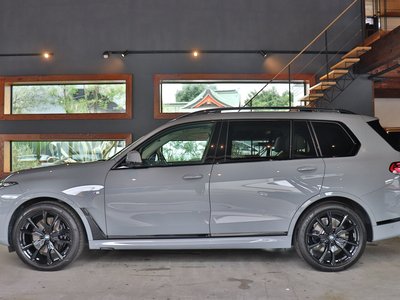 صورة مصغرة 29 لـ 2025 BMW X7