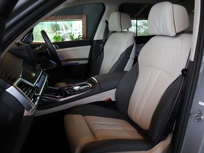 صورة مصغرة 11 لـ 2025 BMW X7