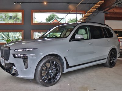 2025 BMW X7 照片 1