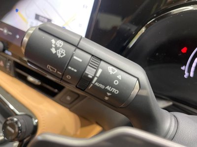 2025 Lexus NX thumbnail 26