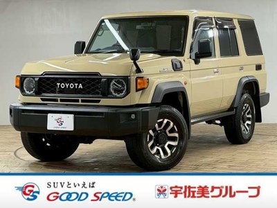 TOYOTA LAND CRUISER 70 - 1