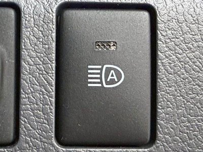 TOYOTA LAND CRUISER 70 - 9