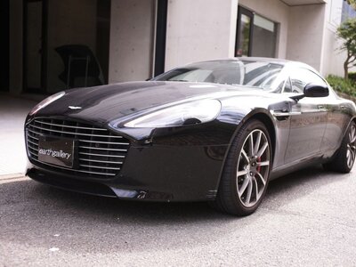 ASTON MARTIN RAPIDE