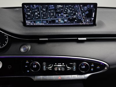 2021 Genesis GV70 — миниатюра 14