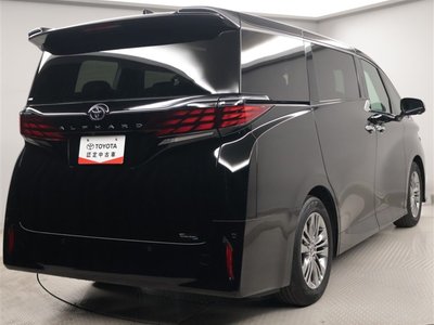 TOYOTA ALPHARD - 2