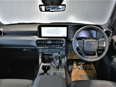 TOYOTA LAND CRUISER 250 - 7