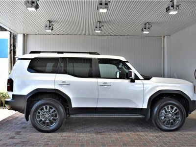 TOYOTA LAND CRUISER 250 - 3