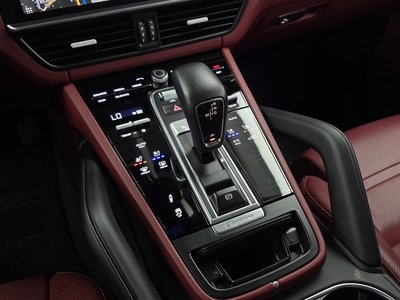 2021 Porsche CAYENNE 照片 9