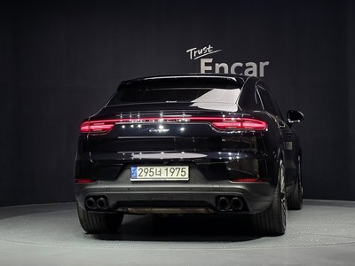 2021 Porsche CAYENNE 照片 3