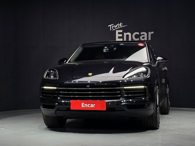 2021 Porsche CAYENNE 照片 2