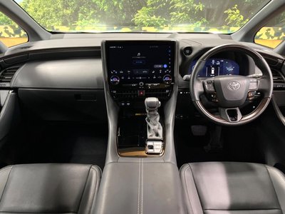 صورة 2 لـ 2025 Toyota ALPHARD