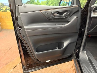 صورة مصغرة 24 لـ 2025 Toyota ALPHARD