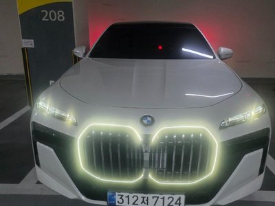 BMW 7 SERIES - 1