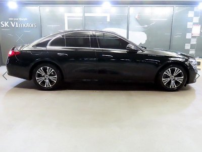 MERCEDES-BENZ E-CLASS - 2