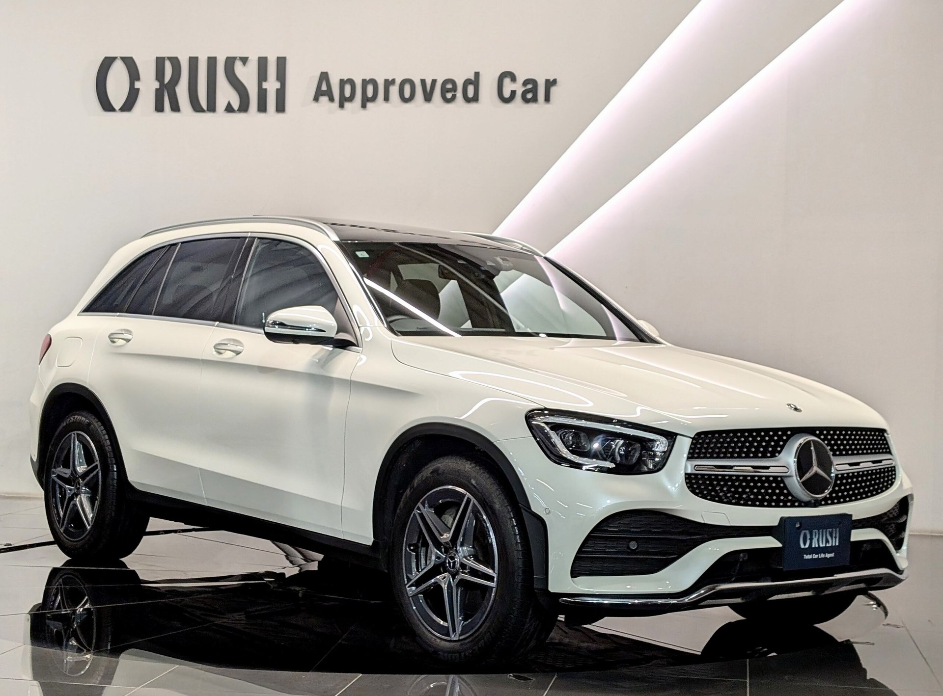 MERCEDES-BENZ GLC - View 1