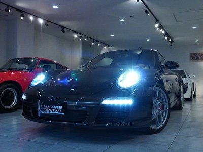 PORSCHE 911 - 9