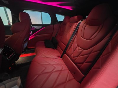 صورة 9 لـ 2024 BMW XM